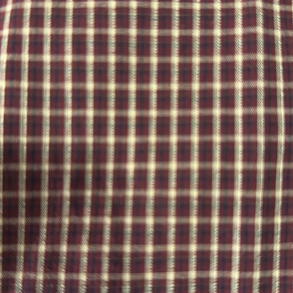 VGUC burgundy, cream, black plaid Haggar button down shirt size XL - Picture 6 of 6
